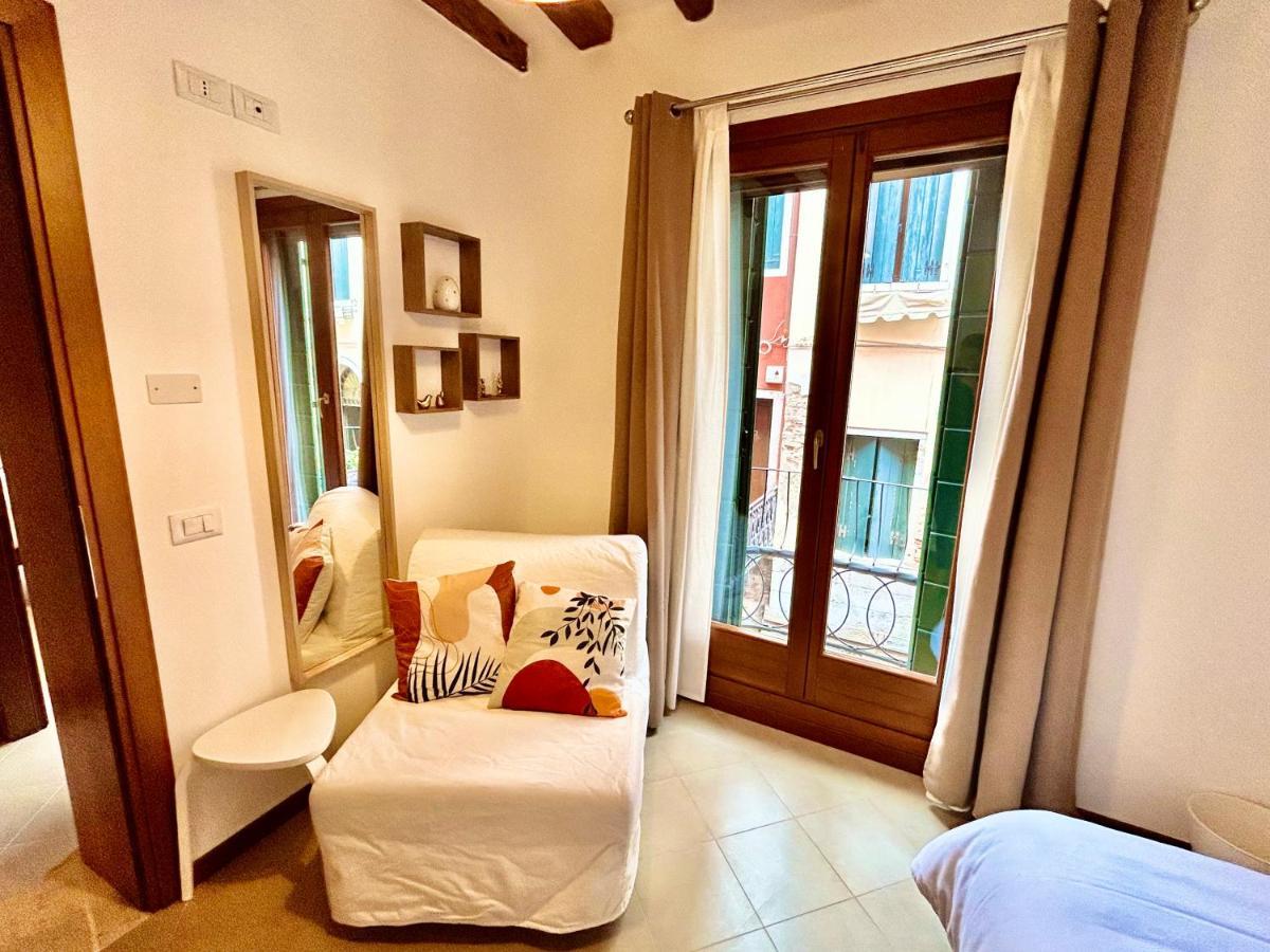 Central Flat Romantic Domus Remedio Venice Exterior photo