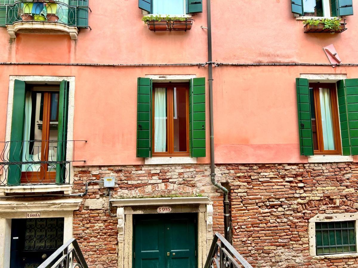 Central Flat Romantic Domus Remedio Venice Exterior photo